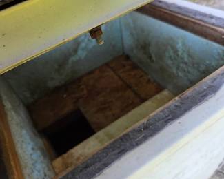 Wooden Outdoor Pet Shelter