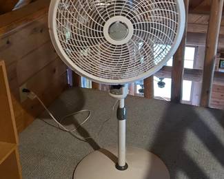 Lasko Oscillating Pedestal Fan