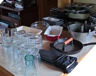 Mixed Kitchenware Lot