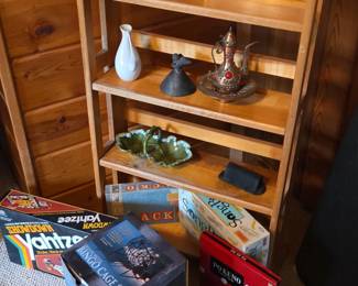 Wooden ladder display shelf