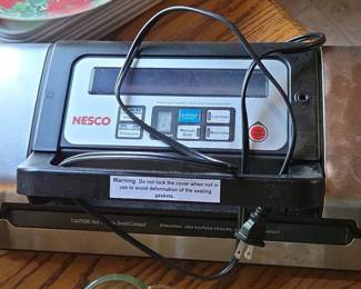 Nesco VS Deluxe Vacuum Sealer