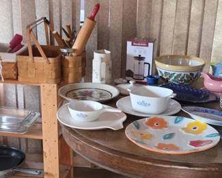 Assorted Kitchenware Decor Collection