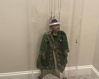 MARIONETTE