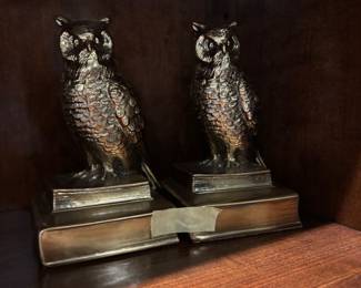 BOOKENDS