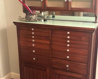 DENTAL CABINET NUMBER 3