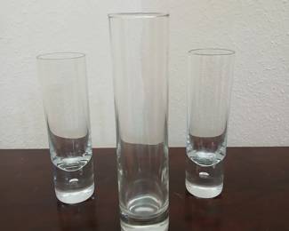floral bud vase bubble at base