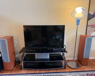 Entertainment Center, Speakers, Tv