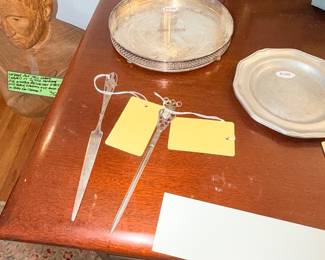 Items Located In the Dining Room