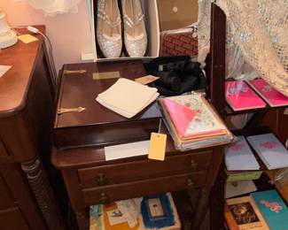 Items Located In The 2nd Bedroom