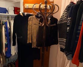 Items Located In The 1st Bedroom