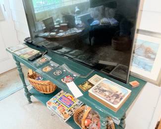 Items Located In The Family Room