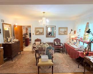 Items Located In the Dining Room