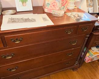 Items Located In The 2nd Bedroom