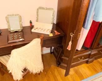 Items Located In The 2nd Bedroom