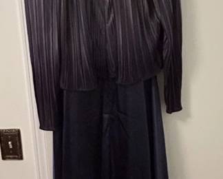 Ladies Gown, Cachet Size 8