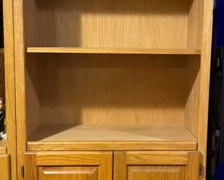 Solid maple cabinets with 3 shelves (4 available)
