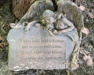 Yard art stone (resin)
