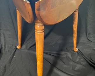 Ethan Allen Clover Leaf drop-leaf side table featuring a triangular top and Queen Anne style legs