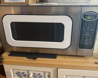 Microwave oven