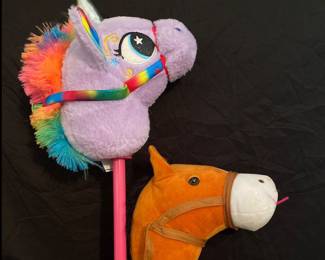 Plush hobby horses