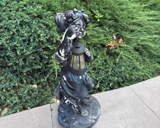Decorative garden statues