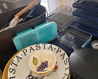 Kitchen item pasta bowls