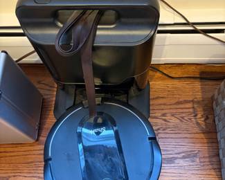 Shark self cleaning vacuum