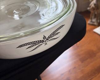 Vintage Pyrex casserole black wheat rare pattern