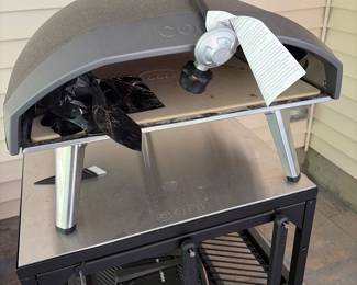 Pizza maker on utility cart 