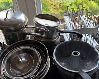 Bakeware bowls and pots