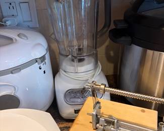 Blender ,and bread maker,apple Corer