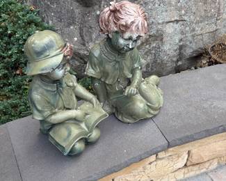 Decorative garden statues