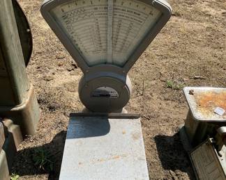 Pitney BOWES Scale