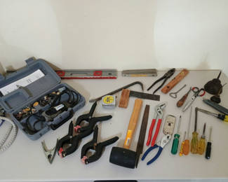 Lot 61: Tools, dremel