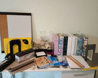 Lot 14: Office supplies
