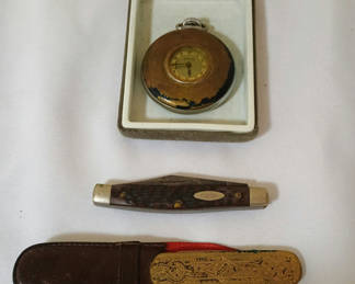Lot 36: Pocket watch, pocket knives
