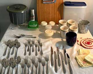 Lot 54: Assorted Kitchenware and Tableware