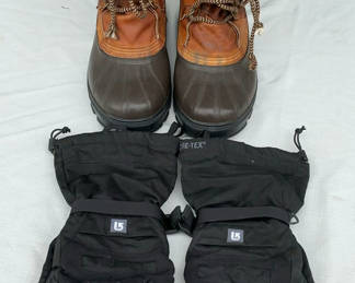 Lot 57: Brown Sorel winter boots and black insulated gloves