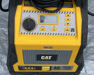 Lot 13: CAT CJ1000DXT Portable Jump Starter and Power Station