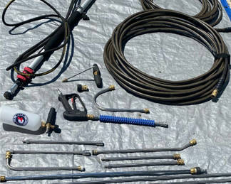 Lot 22: High-pressure washer hoses and accessories kit