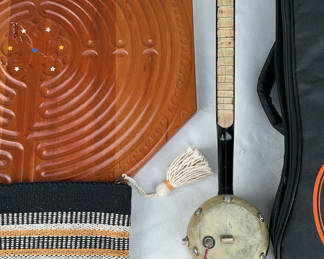 Lot 91: Finger Labyrinth, Tumbi And Small Bag
