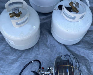 Lot 23: Three propane tanks and Mr Heater MH540T portable space heater