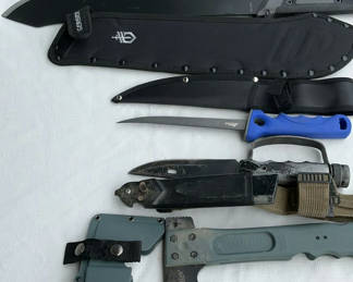 Lot 75: Camping Blades