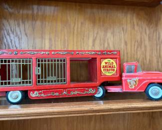 Vintage Buddy L Wild Animal circus Truck