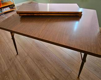 Vintage "Walter of Wabash" Laminate Top Extendable Dining Table.