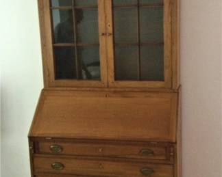 Antique Mahogany Chippendale Secretary/Desk