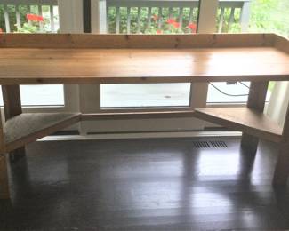 Vintage Hand Crafted Pine Workbenth!
