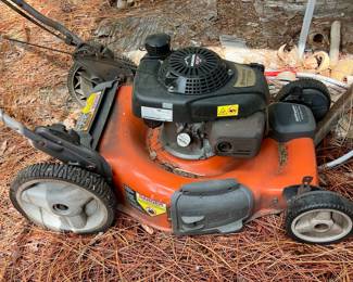 Husqvarna HU700F Self-Propelled Lawn Mower