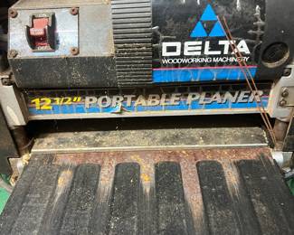 Delta Model 22-560 12 1/2-Inch Portable Thickness Planer