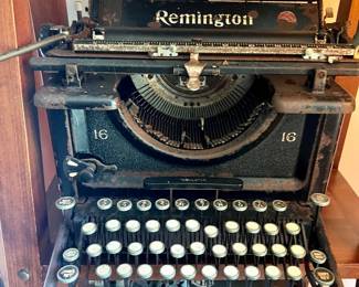 Remington 16 Standard Typewriter